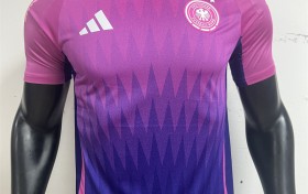 Jersey vs Interlock: Which Fabric Wins for Everyday Clothing