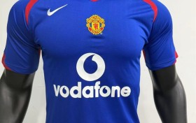 Experience Unmatched Comfort with These Jersey Knit Fabric Features