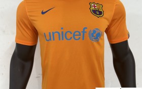 Jersey Fabric vs Interlock: Comfort, Stretch, and Durability Compared