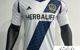 Jersey Fabric Dresses: Combining Comfort with Elegance