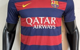 Who Wears Jersey Fabric Clothes Exploring the Fabrics of Modern Fashion