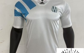 How to Prevent Puckering When Sewing Jersey Fabric