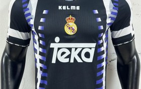 How Jersey Fabric Enhances Athletic Performance